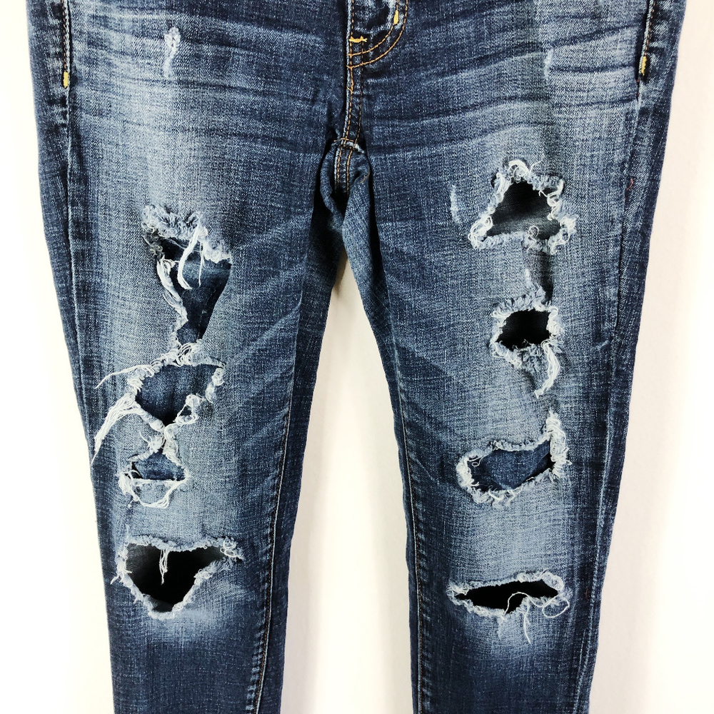 [AMERICAN EAGLE] Destroyed Denim Skinny Jeans - Picture 3 of 8